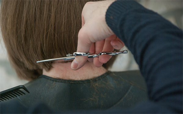 hair-cut-tenambit-maitland